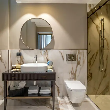 Condotti Belvedere 4* ローマ