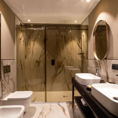 Condotti Belvedere ローマ